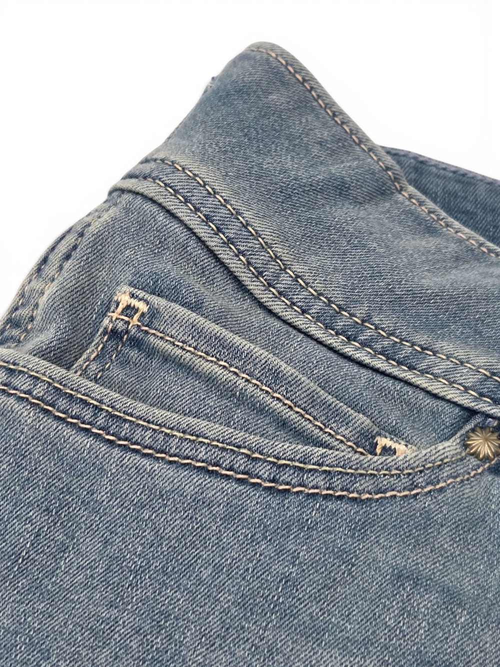 Hollister Ultra Low Rise Shortie Shorts Size 12 / 31 Y2K Double Button Denim EUC - Picture 5 of 11